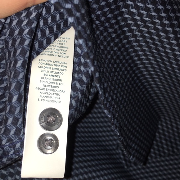 Fall Sale - Bundle 2 for $20 - PERRY ELLIS Men Button dress shirt - Picture 3 of 6